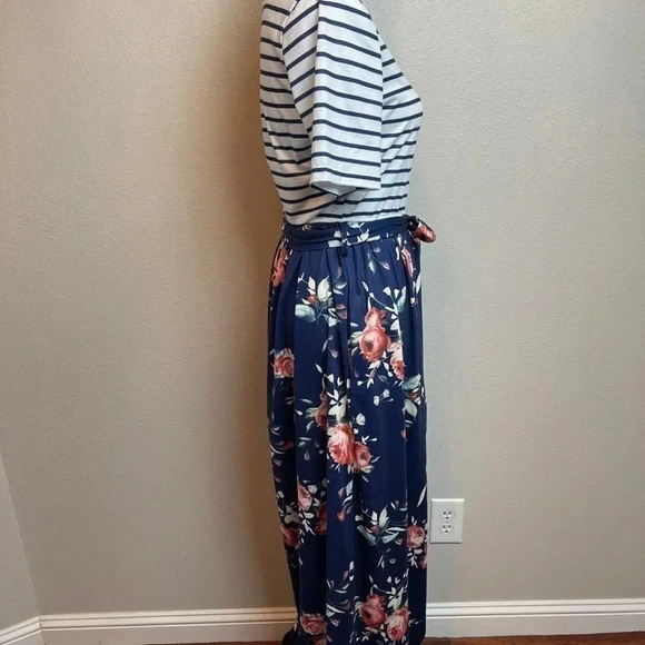 Merokeety Retro Floral Print Maxi Dress - Picture 4 of 9